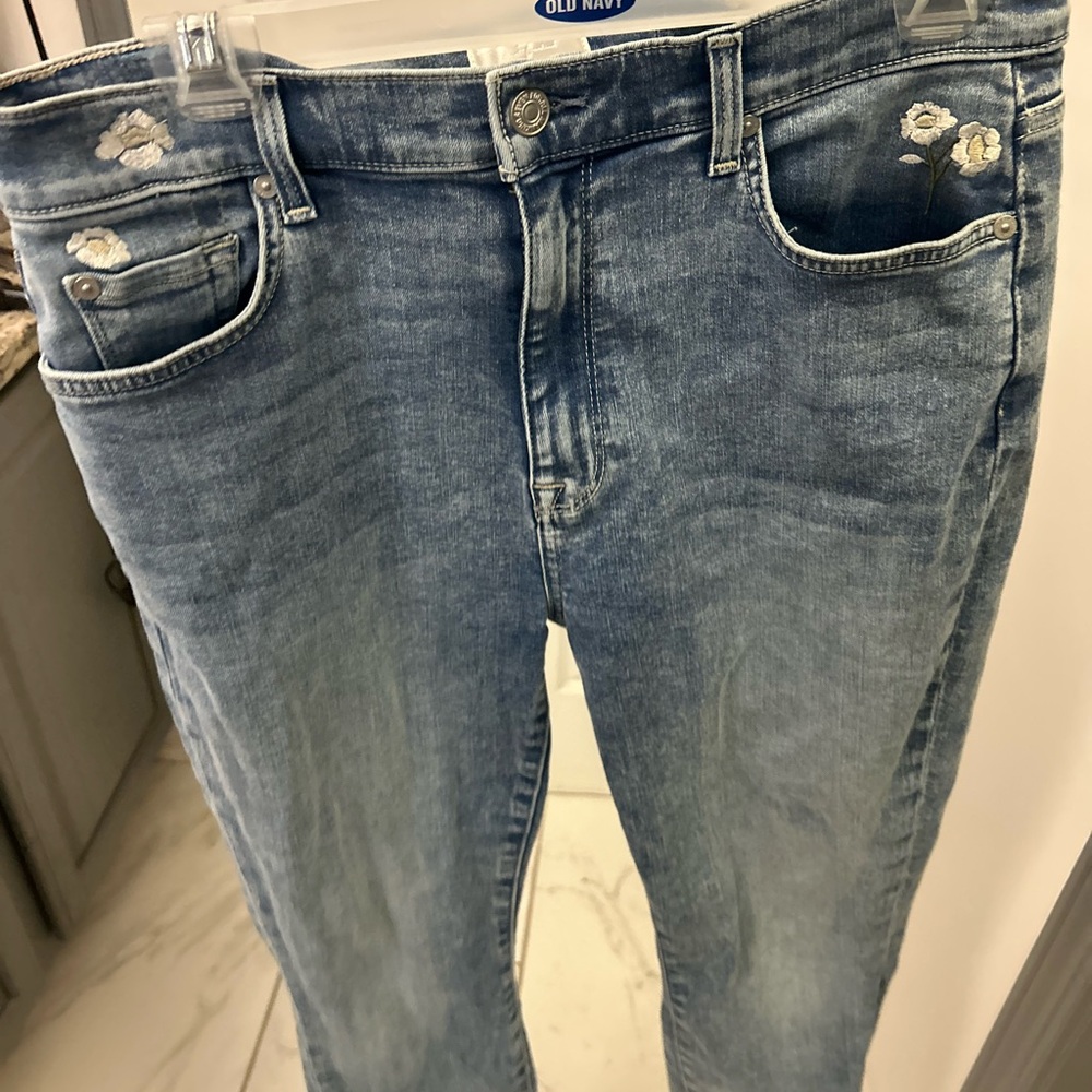 NWOT 7 FOR ALL MANKIND floral details high waist skinny ankle.